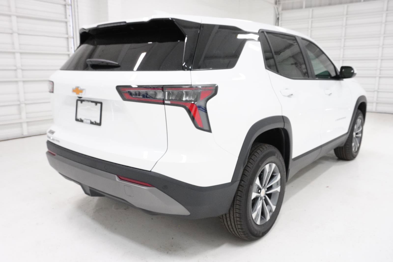 New 2026 Chevrolet Equinox LT image 5