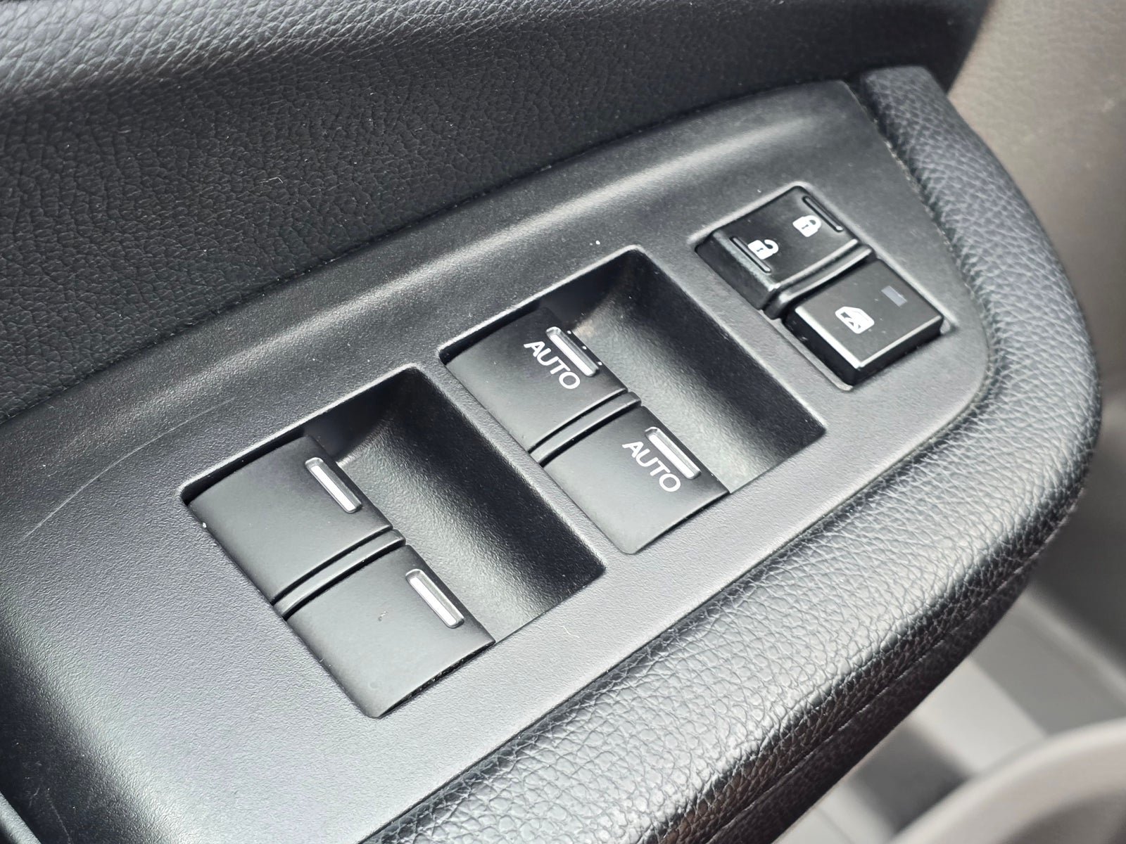 Used 2016 Honda Pilot EX image 22