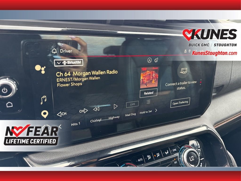 Used 2025 GMC Sierra 2500 AT4 image 35