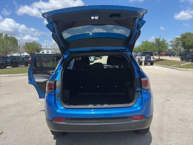 Certified 2024 Jeep Compass Sport image 36