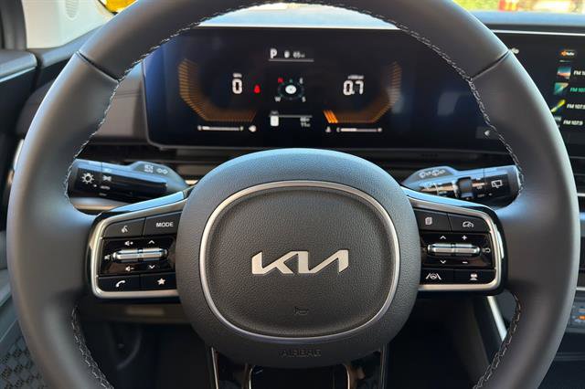 New 2026 Kia Carnival FWD image 42