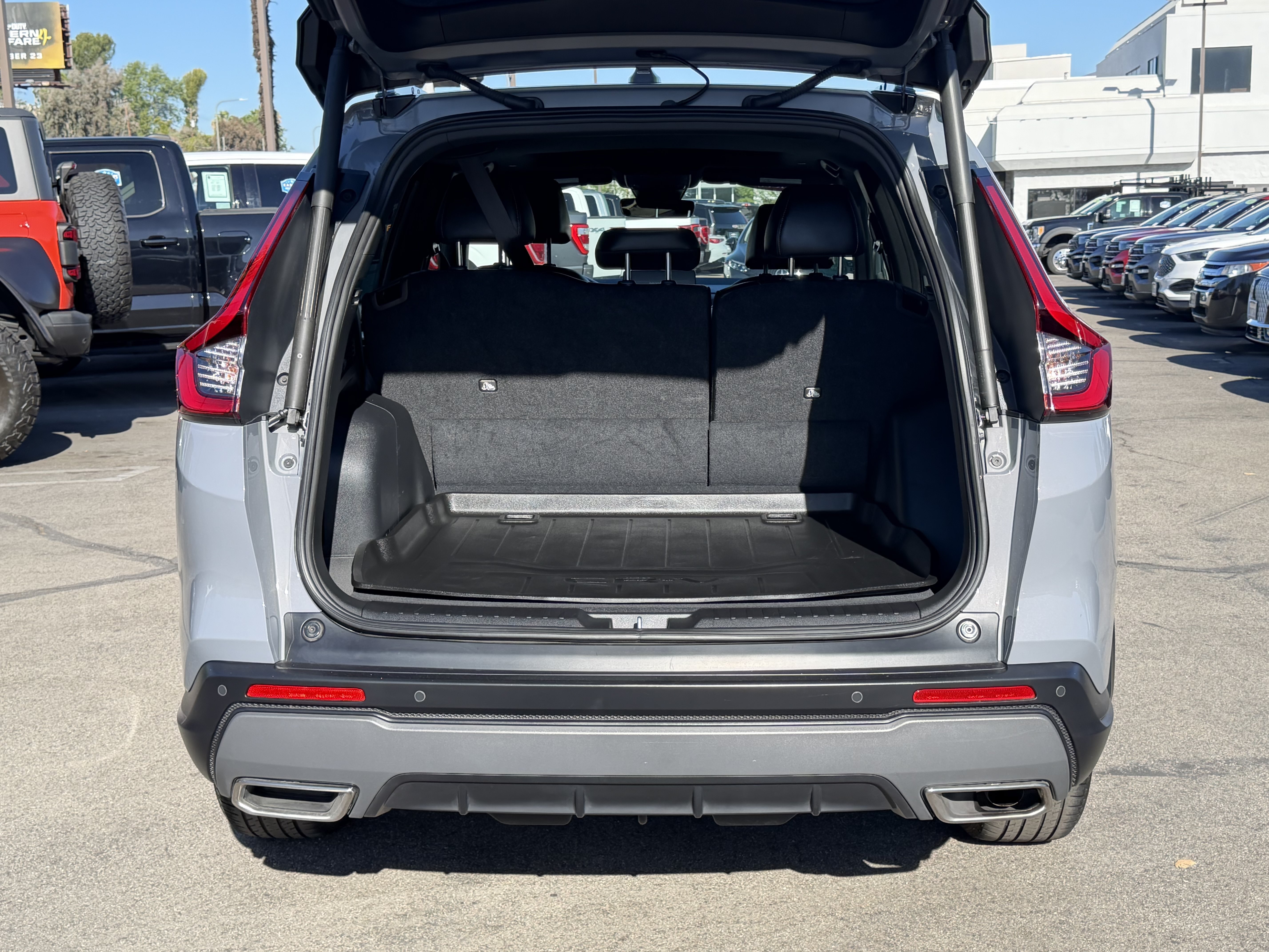 Used 2025 Honda CR-V Sport-L image 11