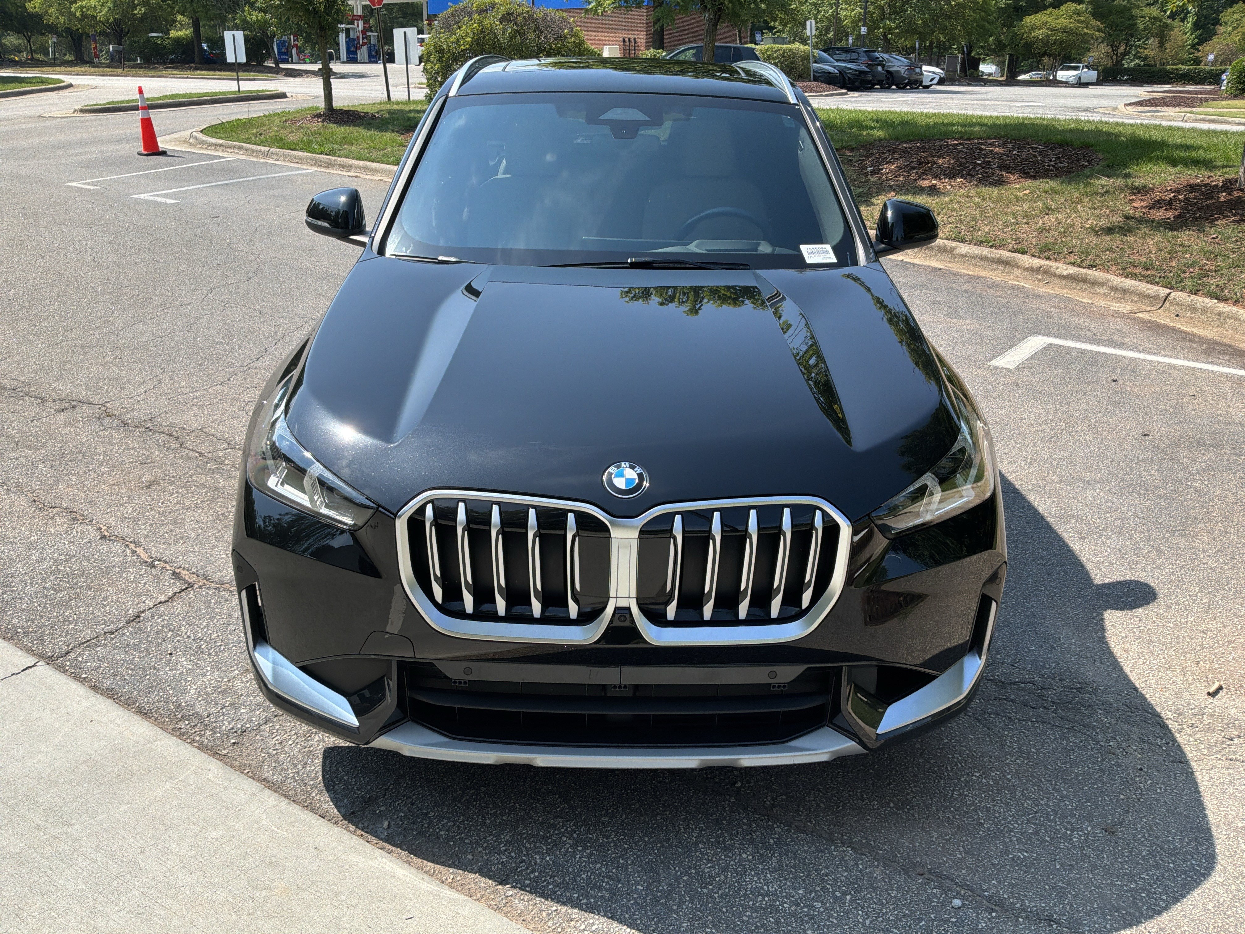 Used 2025 BMW X1 xDrive28i w/ Technology Package AWD/4WD image 3