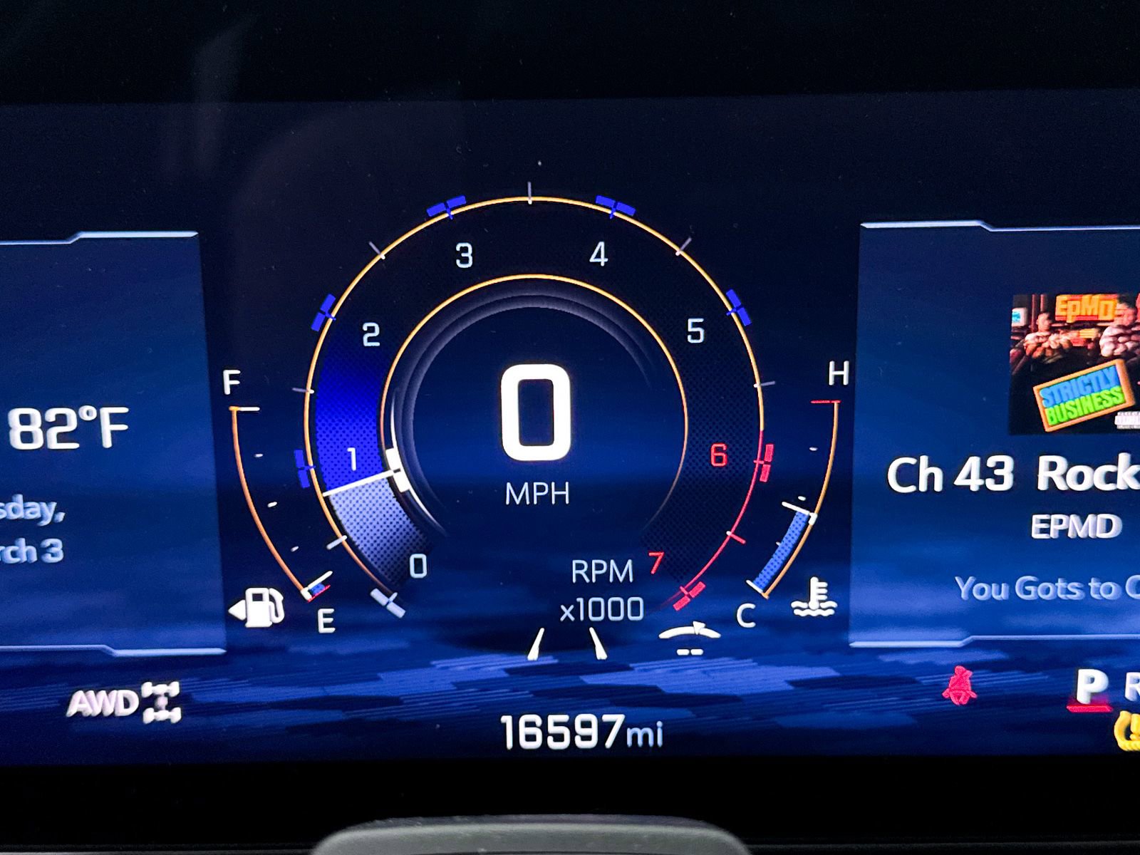 Used 2024 Chevrolet Traverse RS w/ LPO, Floor Liner Package image 40