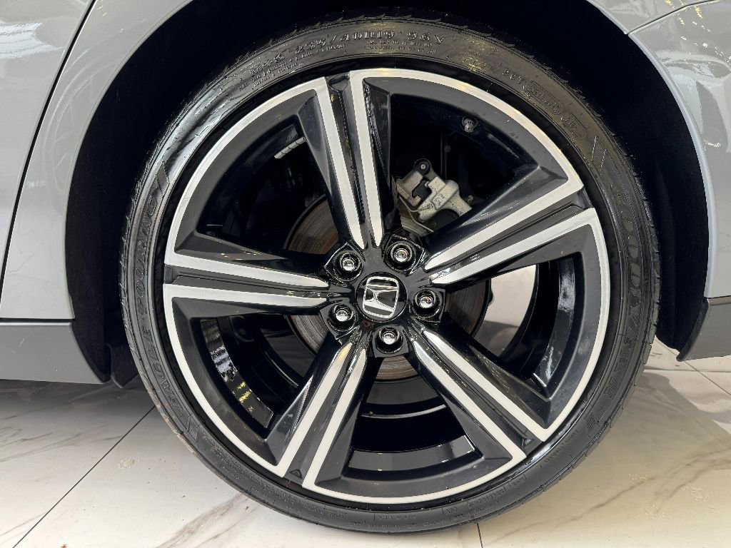 Used 2025 Honda Accord Sport image 8