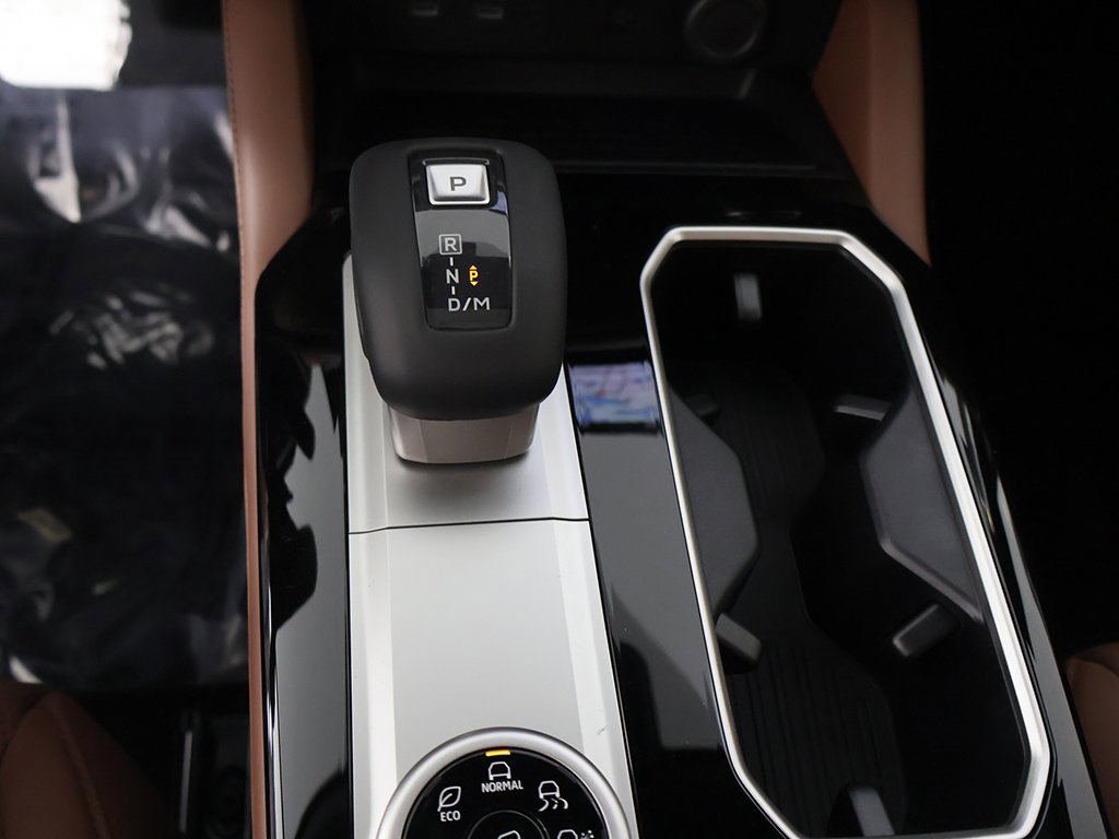 New 2026 Mitsubishi Outlander SEL image 47