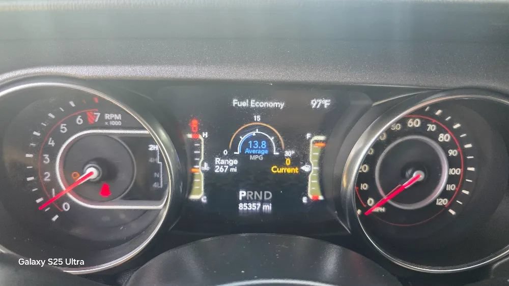 Used 2021 Jeep Gladiator Mojave AWD/4WD image 19