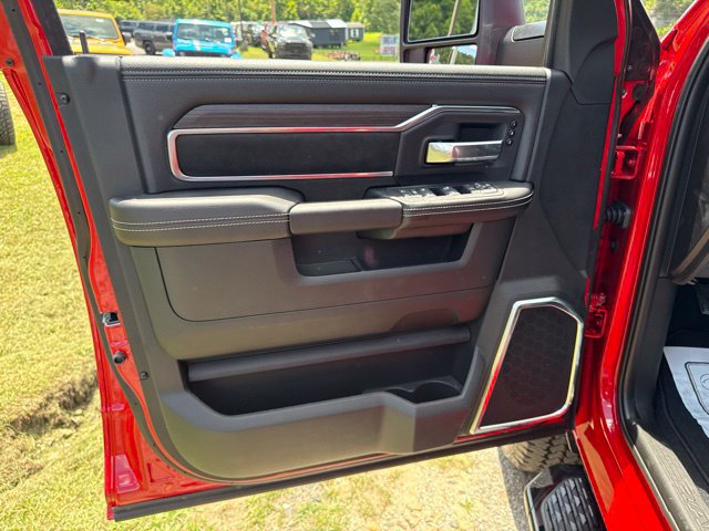 New 2026 RAM 2500 Laramie w/ Night Edition AWD/4WD image 20