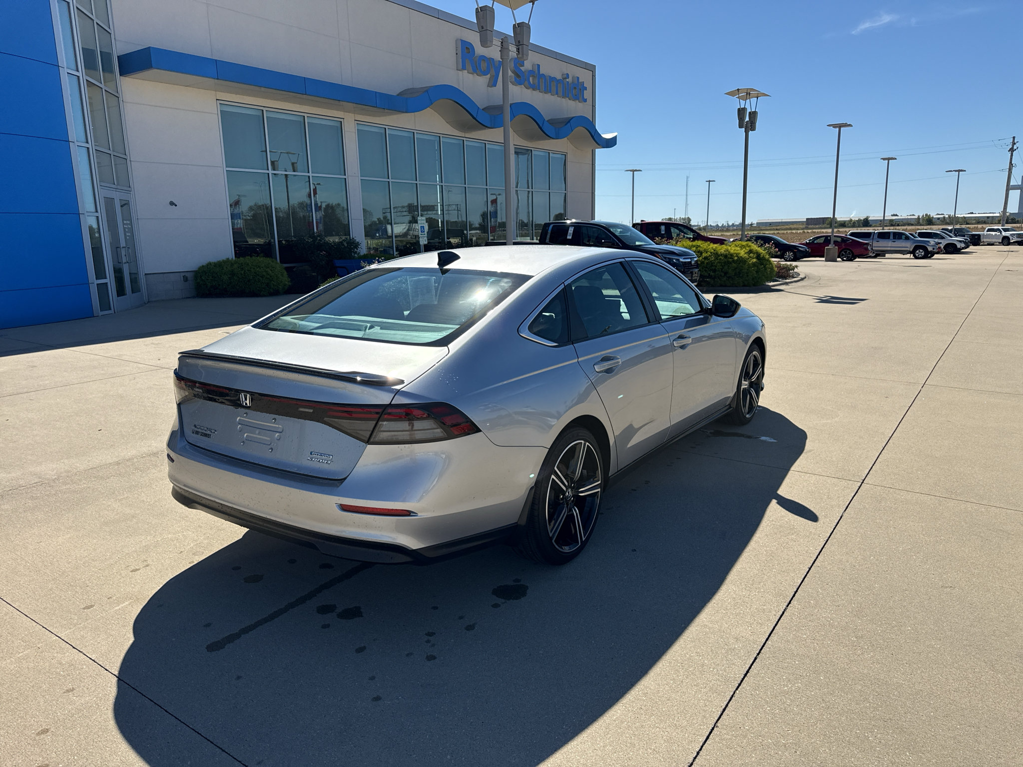 Used 2025 Honda Accord Sport image 5