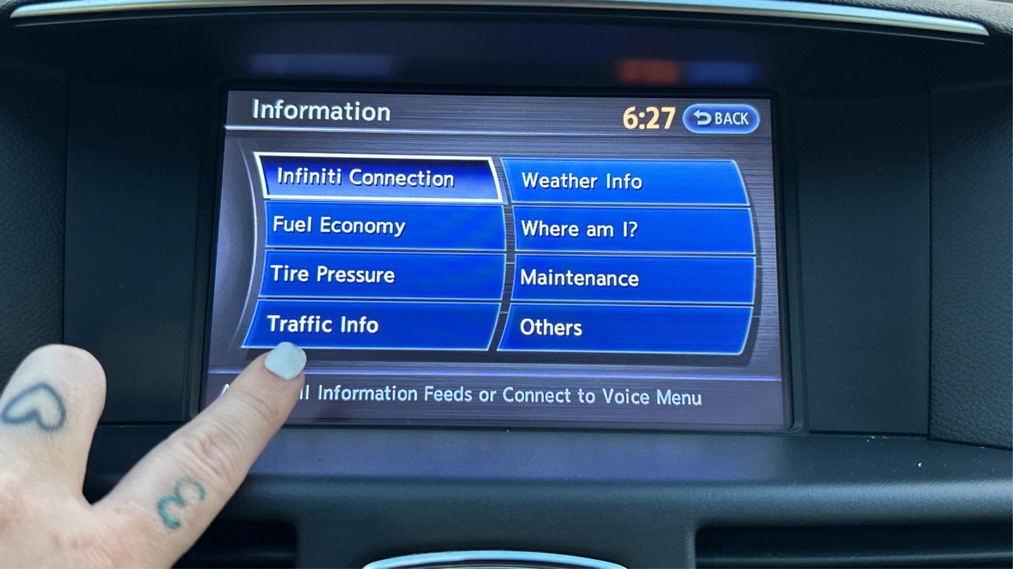 Used 2016 INFINITI Q70 L 3.7 w/ Deluxe Touring Package image 25