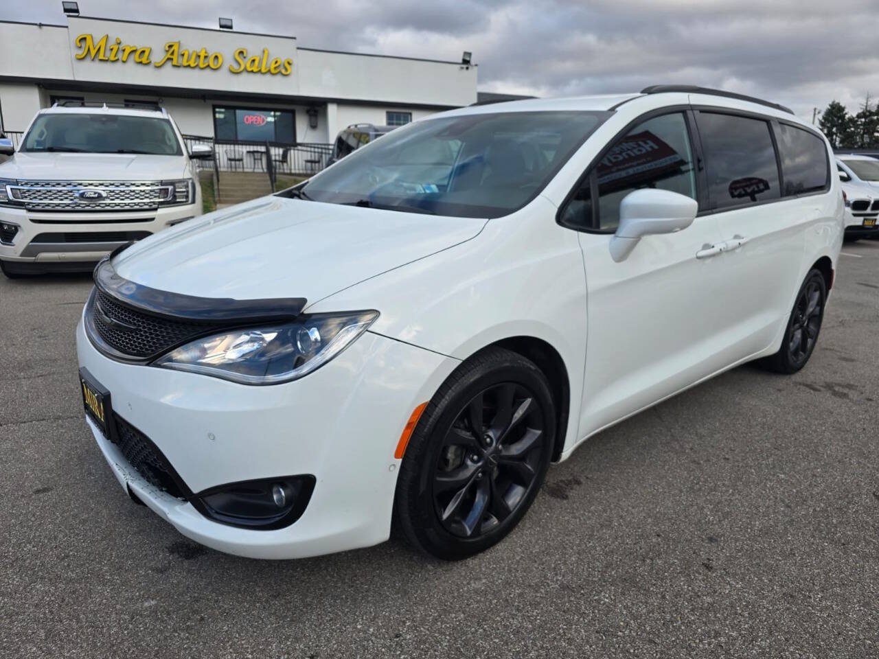 Used 2020 Chrysler Pacifica Touring w/ Advanced Safetytec Group FWD image 71