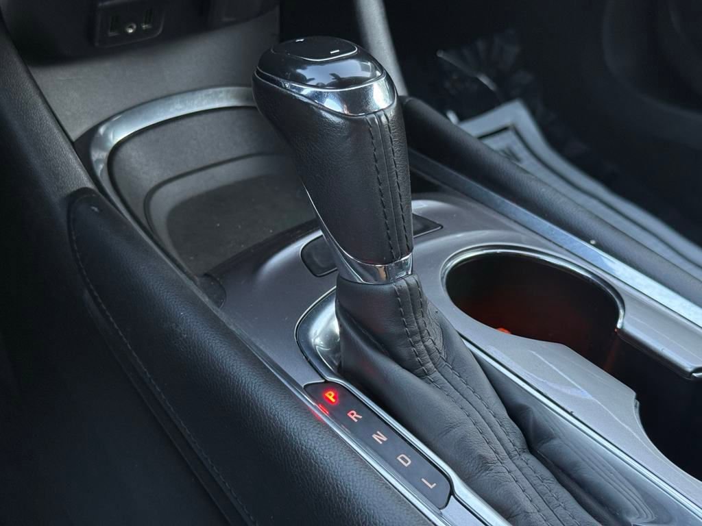 Used 2018 Chevrolet Malibu LT image 34