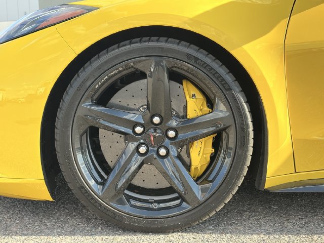 Used 2025 Chevrolet Corvette Z06 RWD image 31