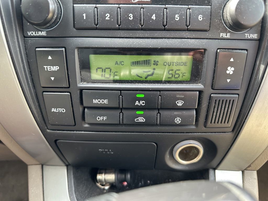Used 2009 Hyundai Tucson Limited image 25