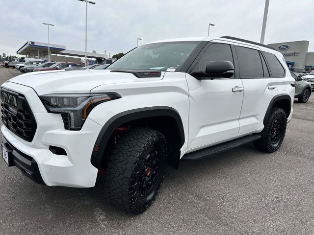 Used 2024 Toyota Sequoia TRD Pro AWD/4WD image 11