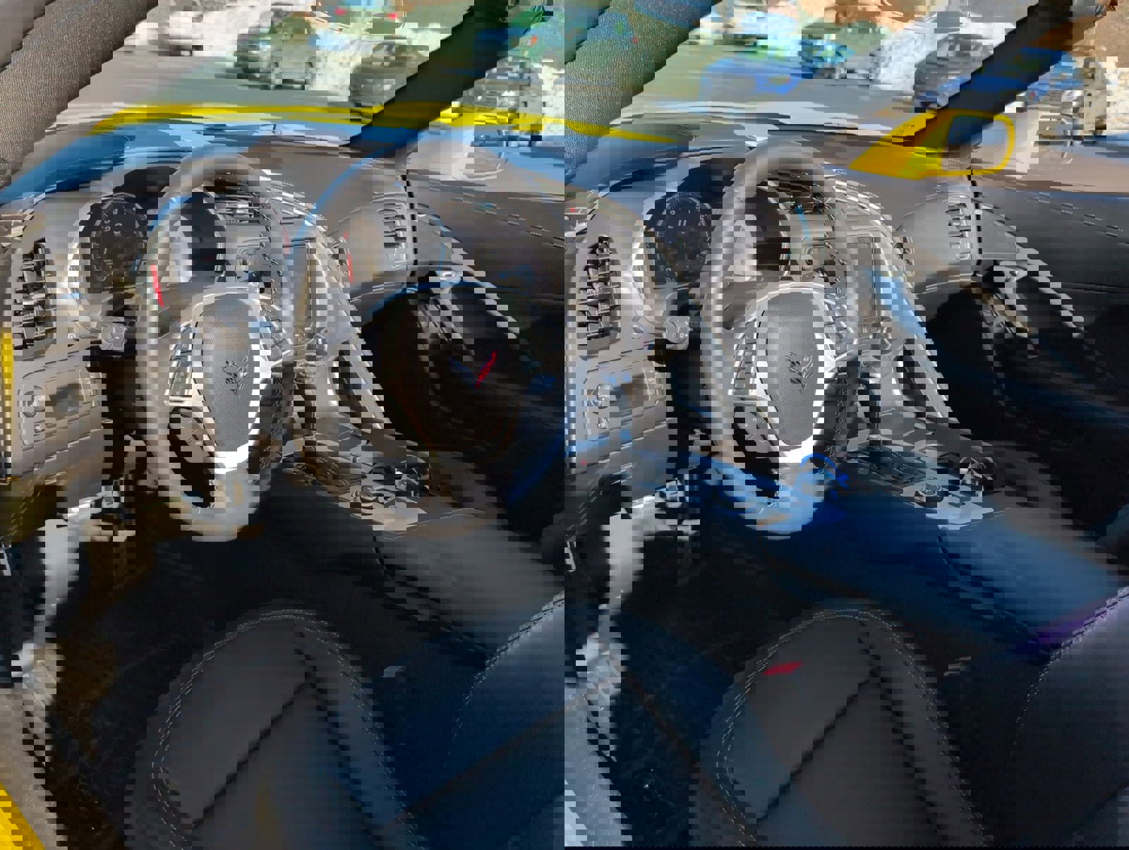 Used 2015 Chevrolet Corvette Stingray Convertible image 10