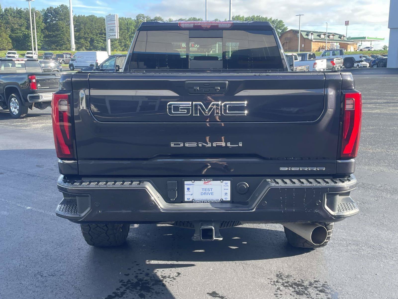 Certified 2025 GMC Sierra 2500 Denali Ultimate w/ Max Trailering Package AWD/4WD image 4