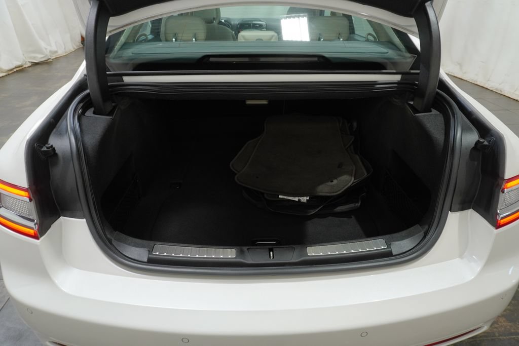 Used 2017 Lincoln Continental Select FWD image 6