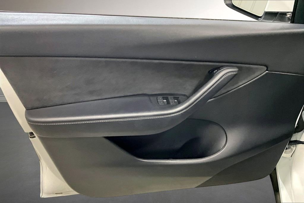 Used 2022 Tesla Model Y Performance AWD/4WD image 20