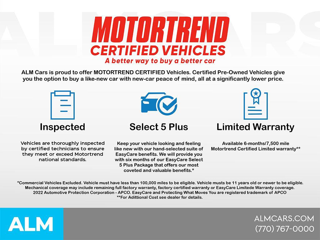 Used 2024 Chrysler Pacifica Touring-L image 2