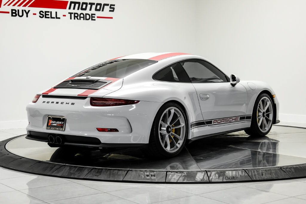 Used 2016 Porsche 911 R RWD image 9