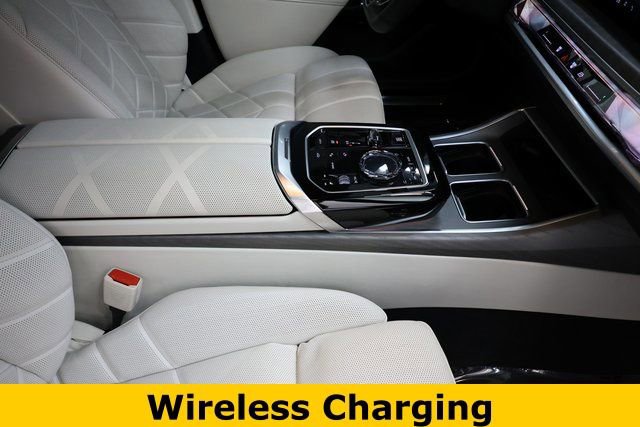 Used 2024 BMW 760i xDrive w/ Executive Package image 44