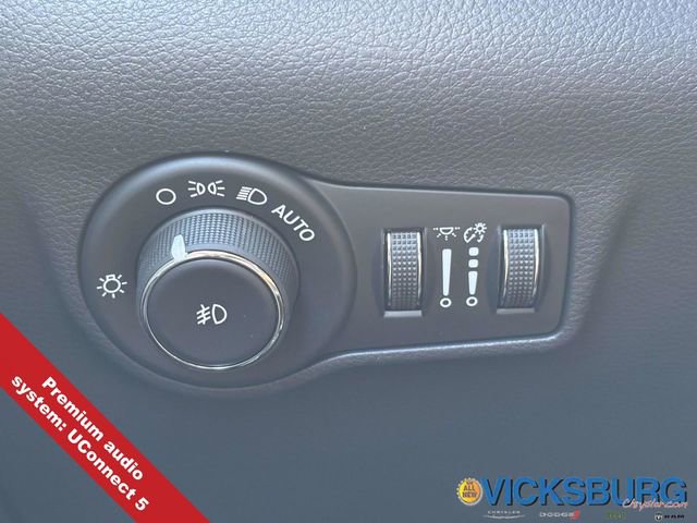 New 2026 Jeep Compass Limited image 12