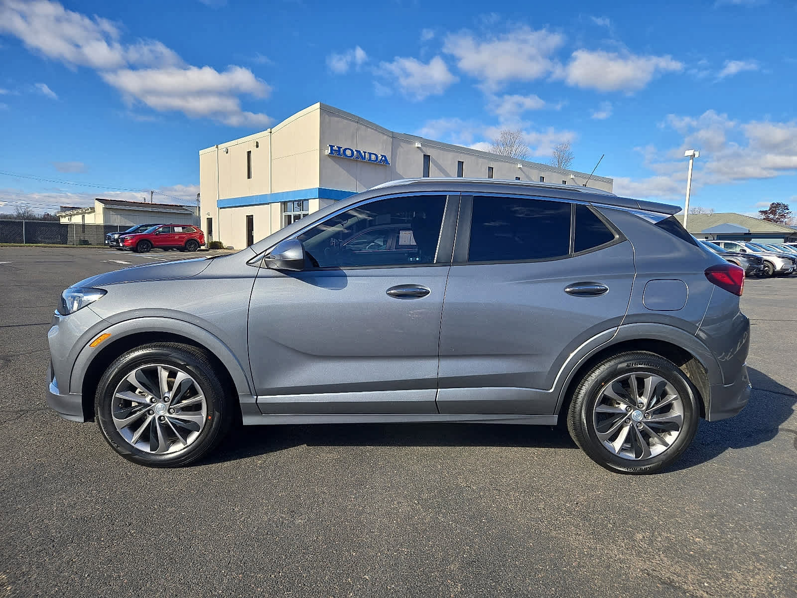Used 2022 Buick Encore GX Preferred w/ Sport Touring Package image 8