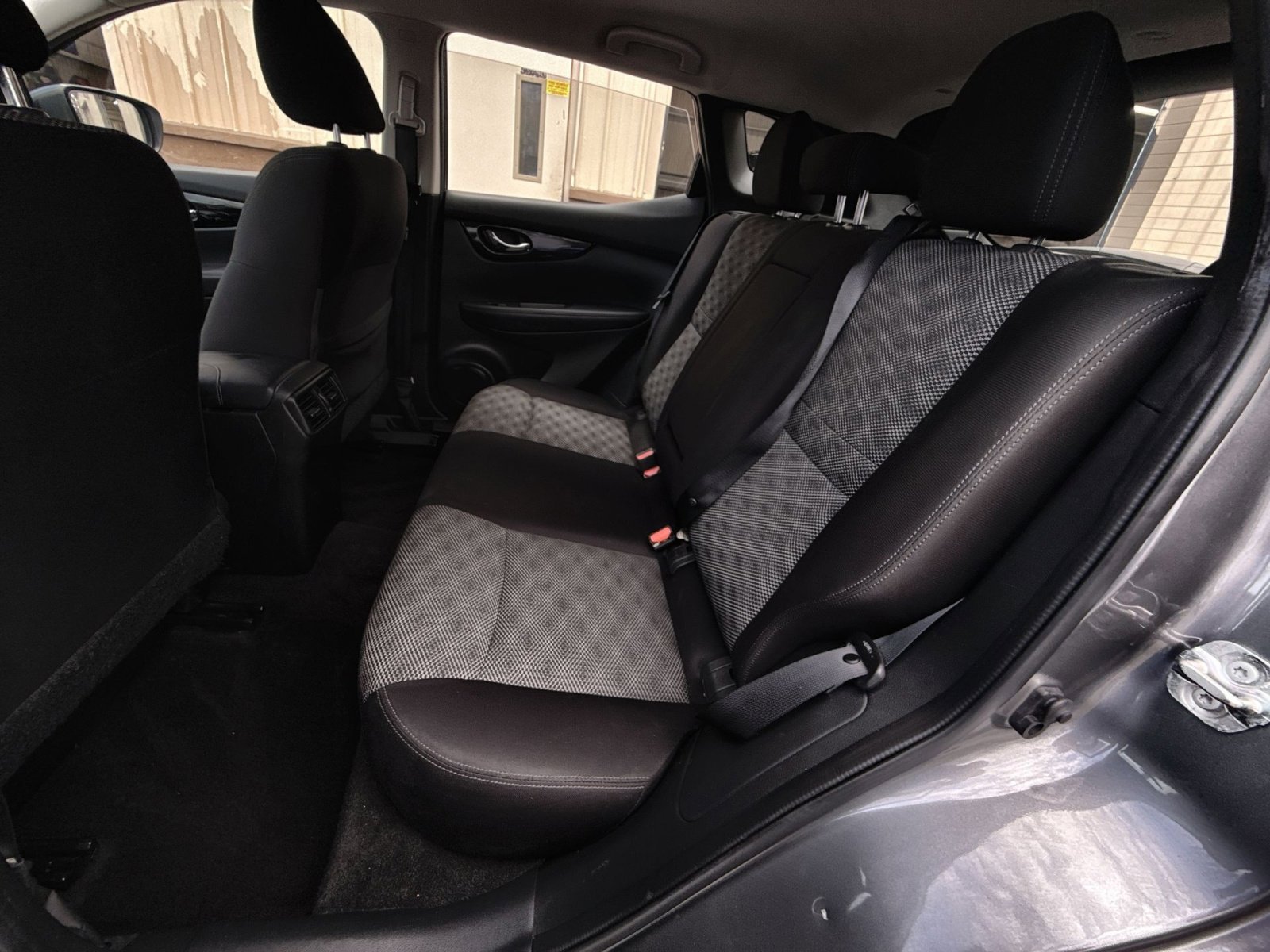 Used 2019 Nissan Rogue Sport SV image 23