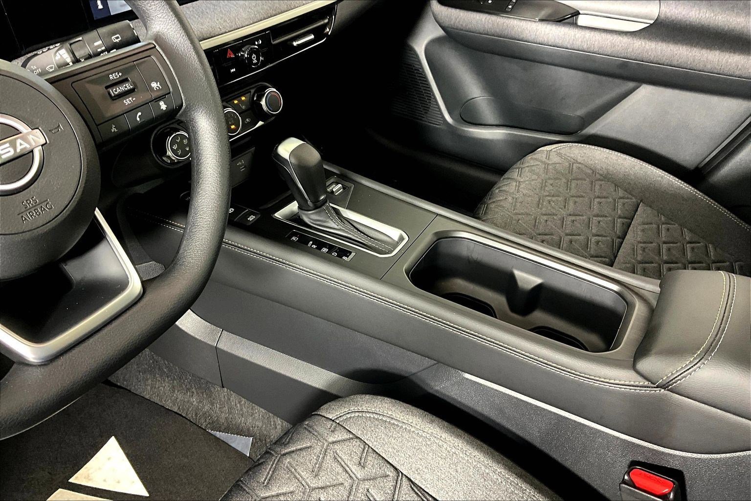 Certified 2025 Nissan Kicks SV w/ SV Premium Package image 19