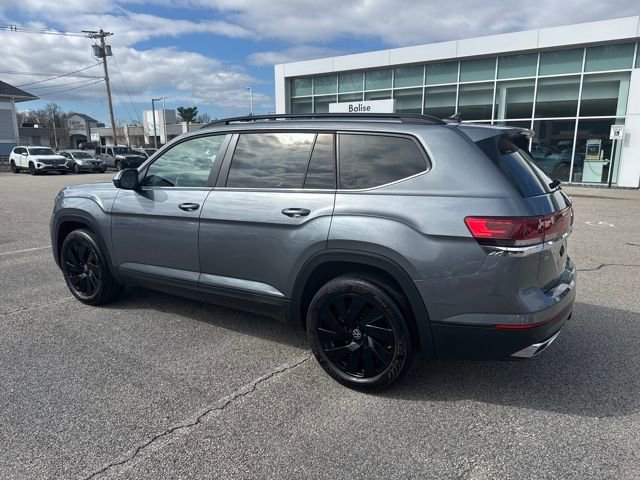 Used 2025 Volkswagen Atlas SE image 5