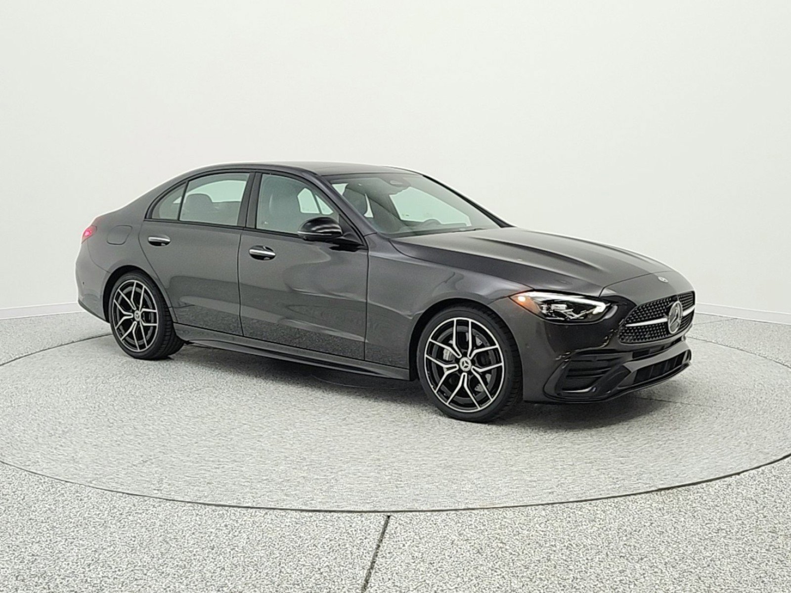 Used 2023 Mercedes-Benz C 300 Sedan image 3