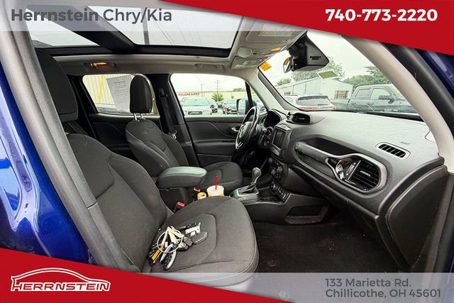 Used 2018 Jeep Renegade Altitude AWD/4WD image 13