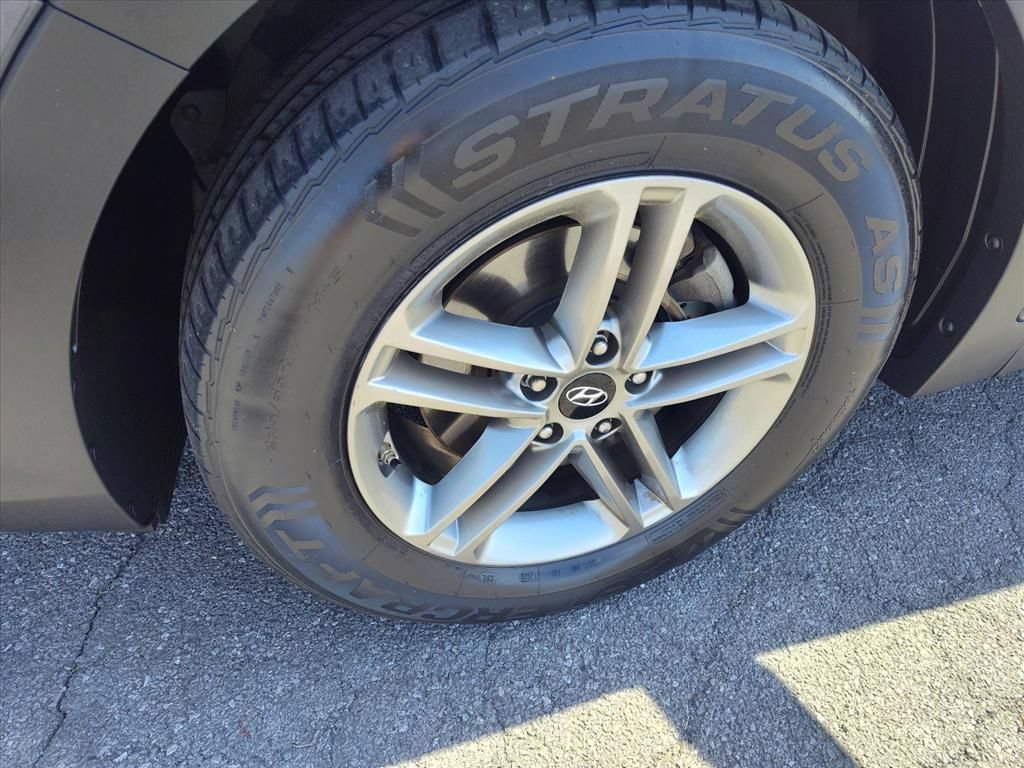 Used 2018 Hyundai Santa Fe Sport AWD/4WD image 9