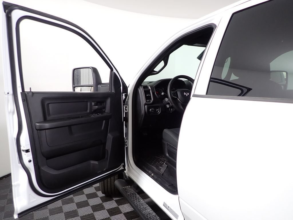 New 2026 RAM 2500 Tradesman AWD/4WD image 18