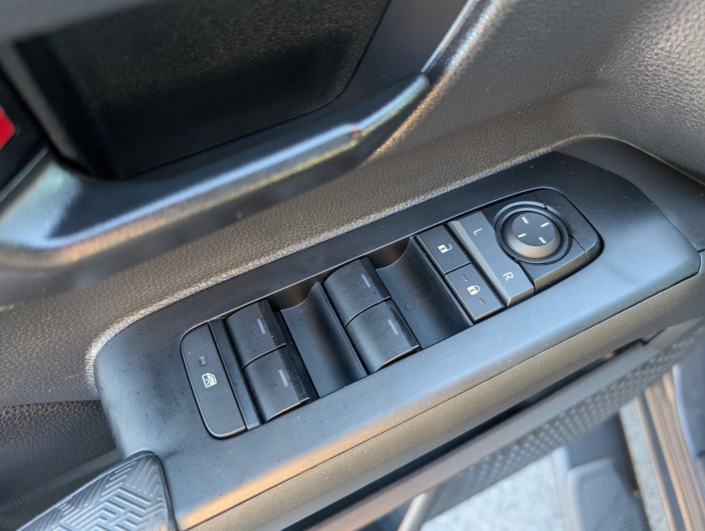 Used 2025 Toyota Tacoma SR5 image 15