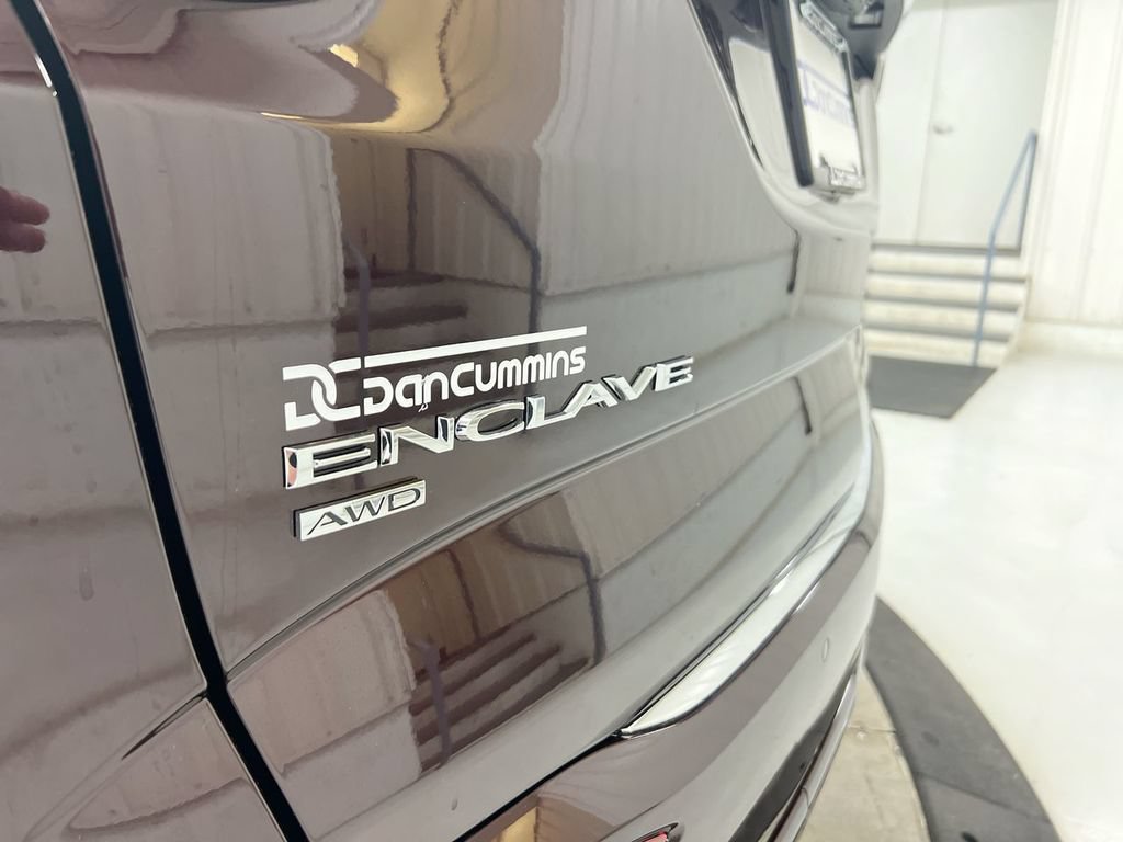 Used 2023 Buick Enclave Avenir AWD/4WD image 28