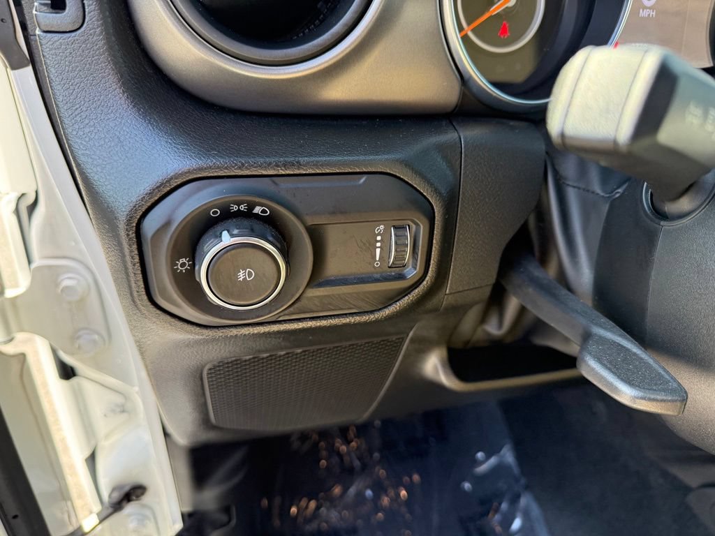 Used 2023 Jeep Wrangler Sport AWD/4WD image 18