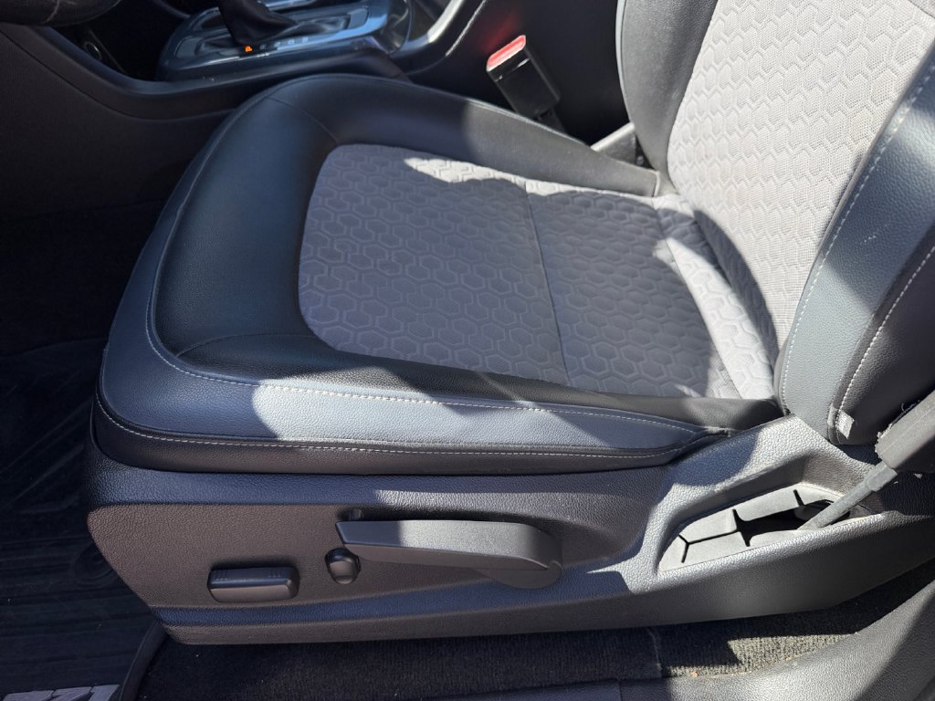 Used 2016 Chevrolet Colorado Z71 AWD/4WD image 19