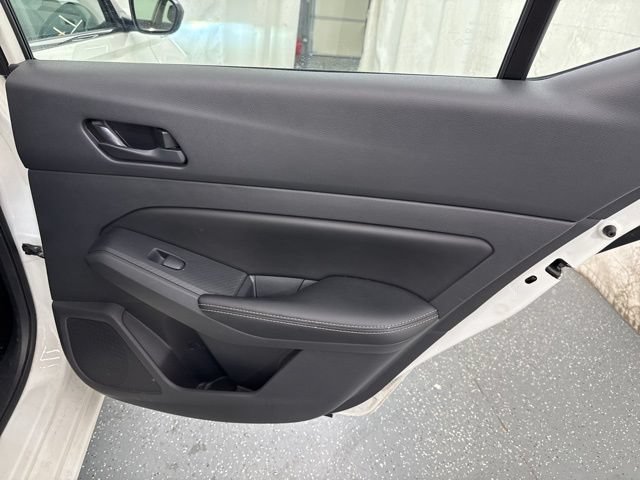 Used 2025 Nissan Altima 2.5 SV FWD image 10