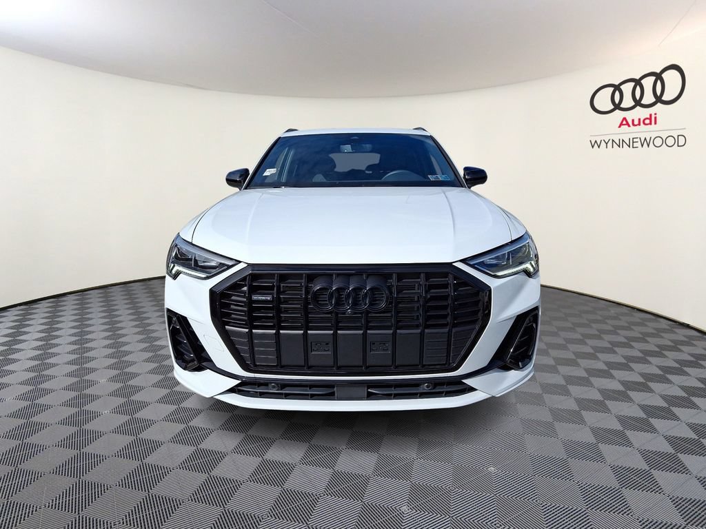 Certified 2025 Audi Q3 2.0T Premium Plus w/ Premium Plus Package AWD/4WD image 2
