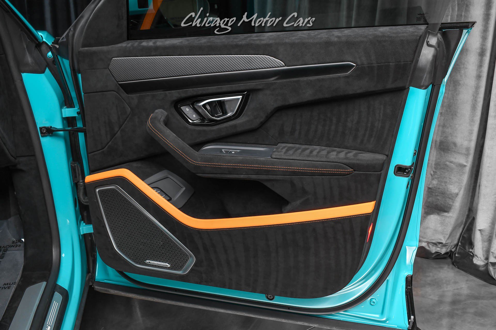 Used 2024 Lamborghini Urus Performante AWD/4WD image 34