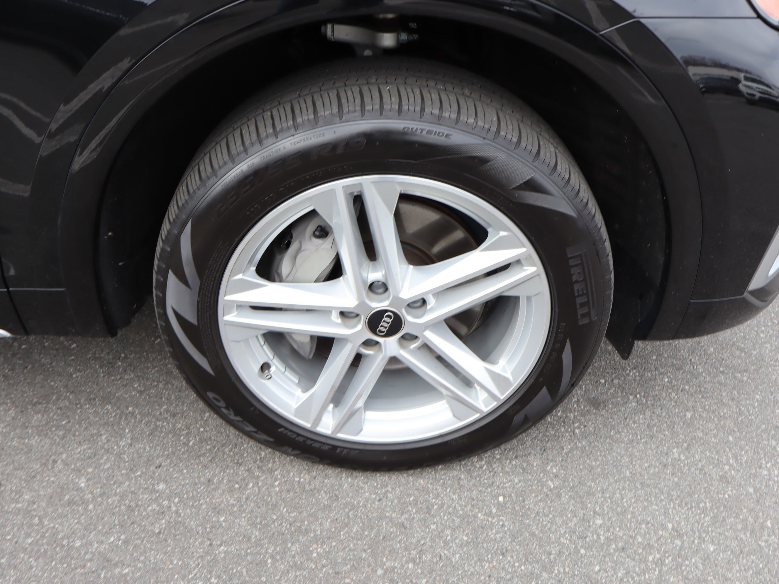 Used 2024 Audi Q5 e Premium image 38