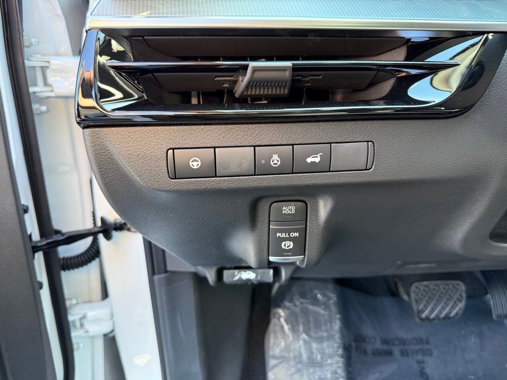 New 2025 Nissan Murano SL image 10