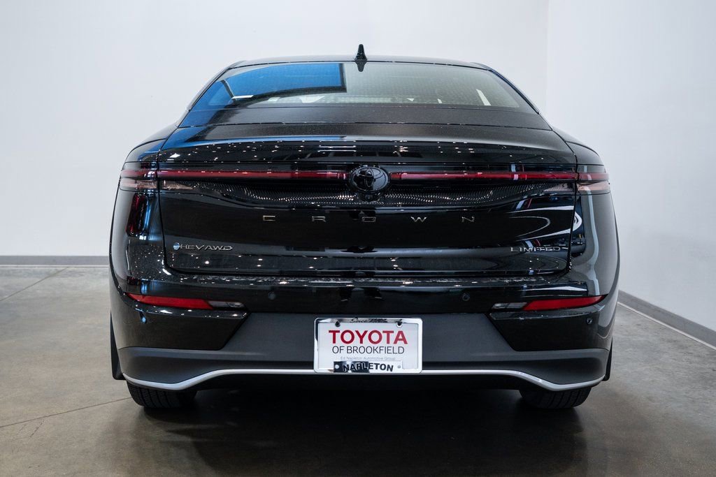 New 2026 Toyota Crown Nightshade image 6