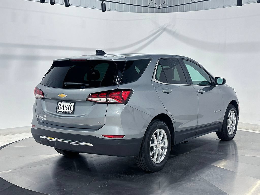 Used 2024 Chevrolet Equinox LT FWD image 11