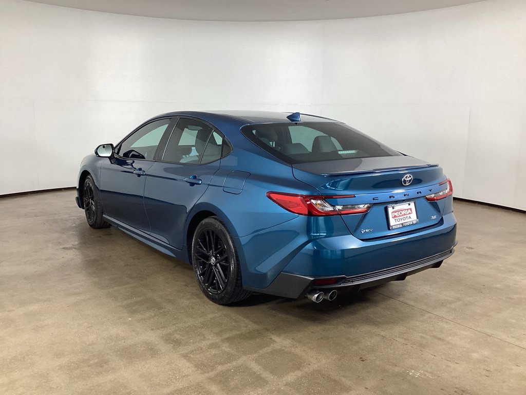 Used 2025 Toyota Camry SE w/ Convenience Package FWD image 7