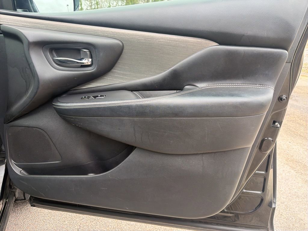 Used 2016 Nissan Murano SV image 30