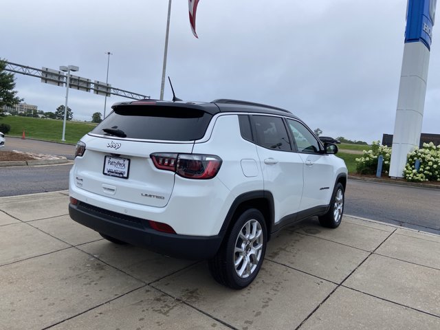 Used 2025 Jeep Compass Limited AWD/4WD image 11