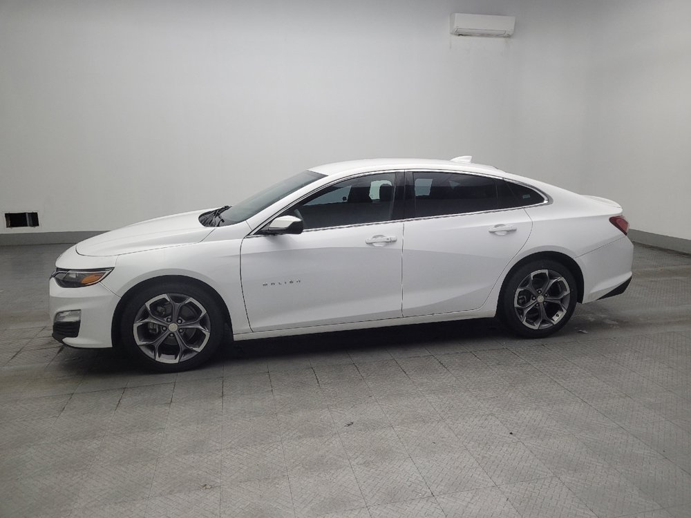 Used 2021 Chevrolet Malibu LT FWD image 2